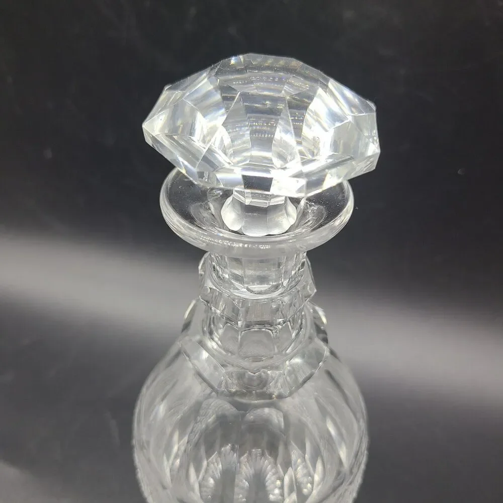 St Louis France Trianon Cut Faceted Crystal Cordial Wine Decanter Stopper 8.5